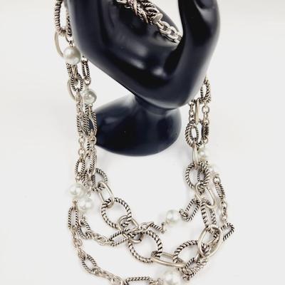 FUN LAYERED SILVER TONED CHAIN LINK NECKLACE