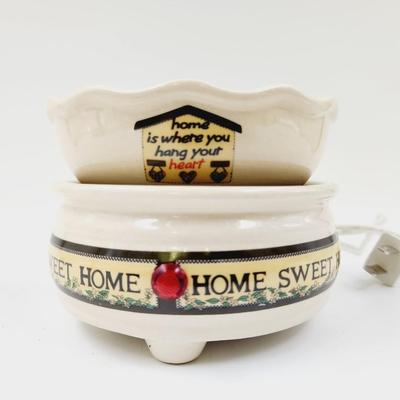 NEW HOME IS WHERE YOU HANG YOUR HEART WAX & CANDLE WARMER
