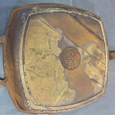 Lodge Cast iron pan