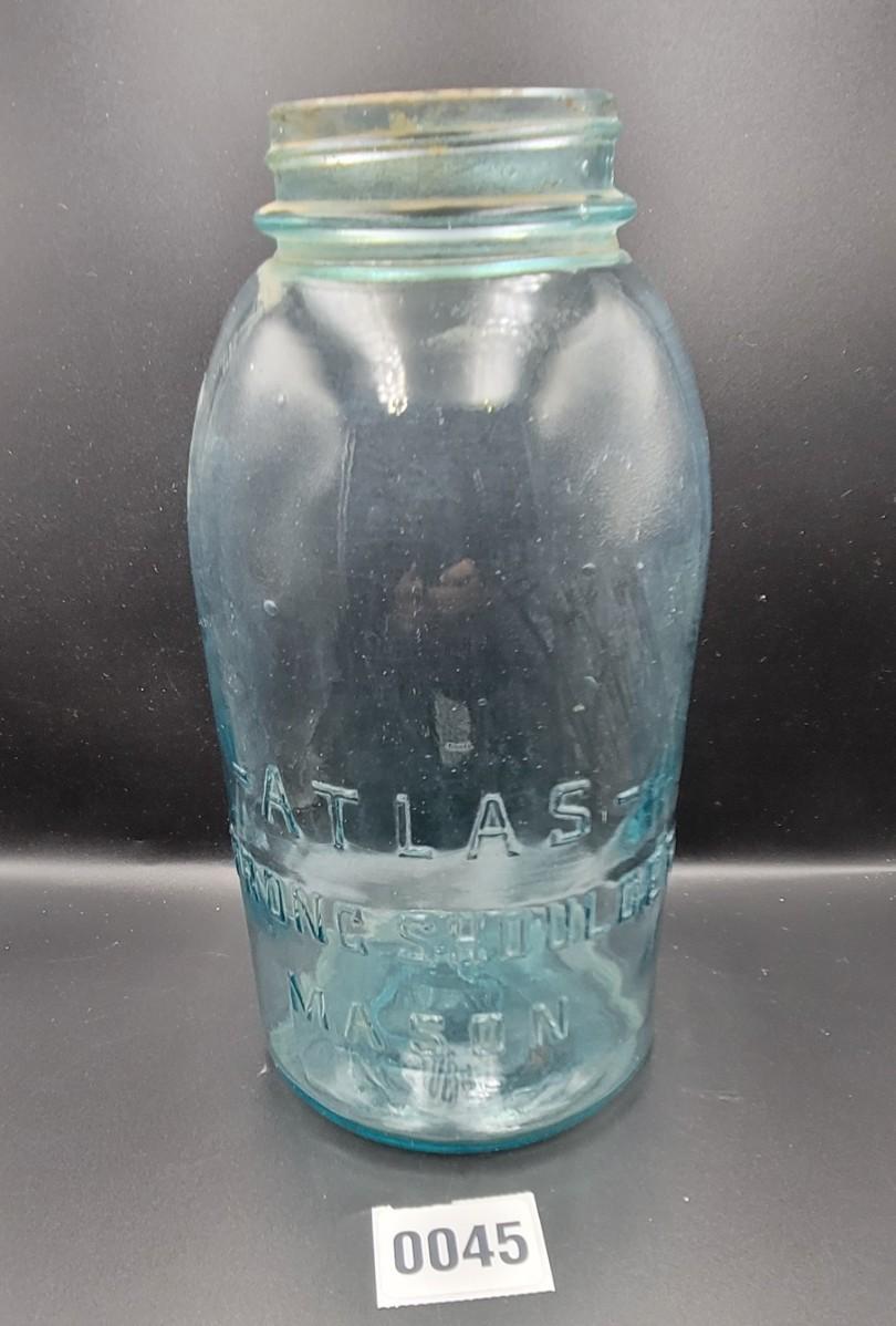 Atlas 1/2 Gallon Strong Shoulder Mason Jar | EstateSales.org