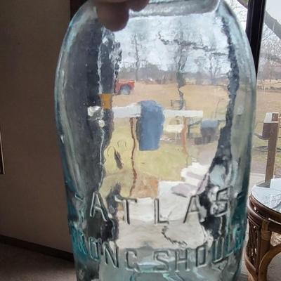 Atlas 1/2 Gallon Strong Shoulder Mason Jar