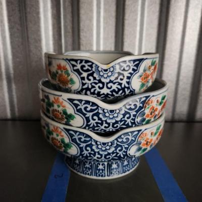 Small Chinese bowls