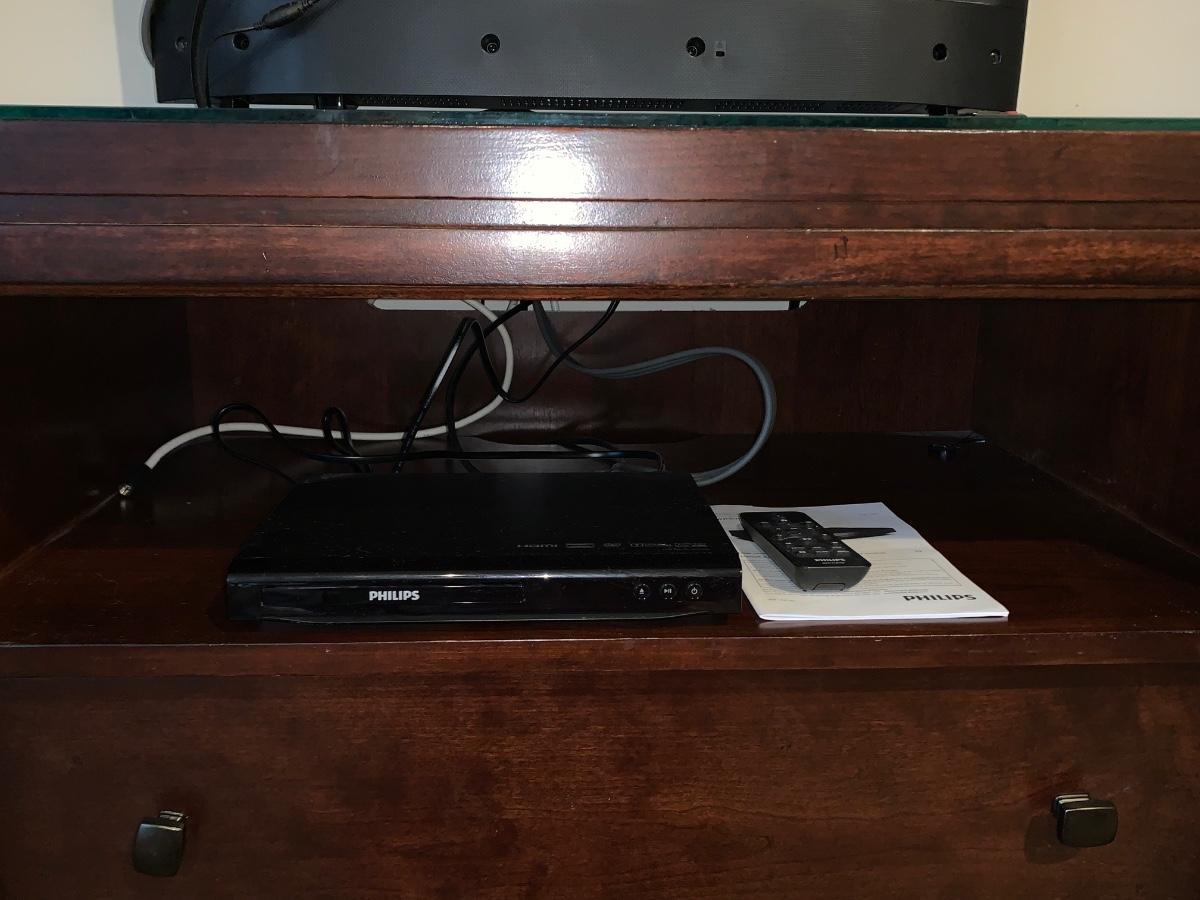 LOT 21R TV Console STAND; Samsung TV, Philips DVD Player, DVDs & More