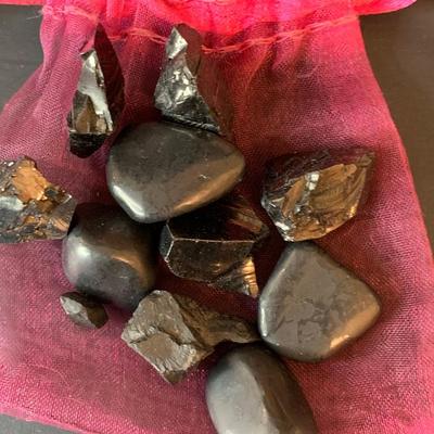 LOT 45R: Himalayan Shaped Salt Lamp & Other Natural/Polished Stones