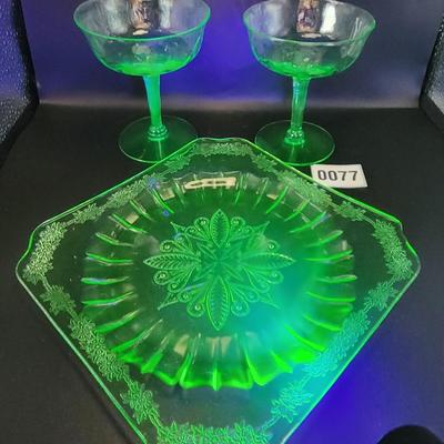 Beautiful Vintage Uranium Glass Lot