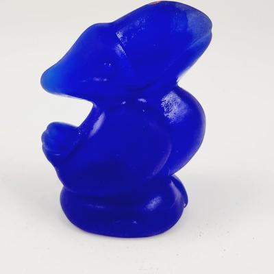 VINTAGE COLBALT BLUE COLLECTABLE GLASS JAYHAWK FIGURINE