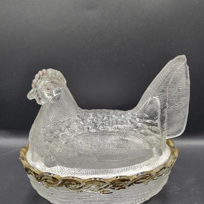 Vintage Glass  Nesting Hen