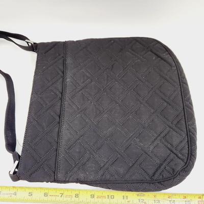 LIKE NEW QUILTED VERA BRADLEY BLACK HAND BAG