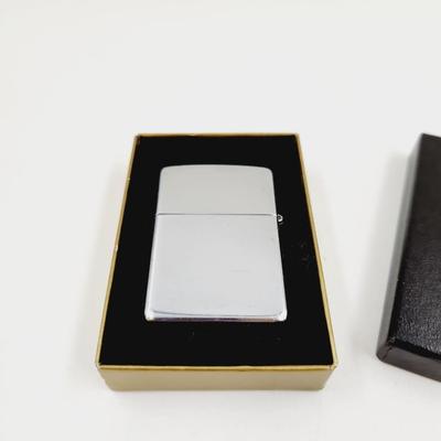 PLAIN SILVER TONED ZIPPO LIGHTER WITH CASE