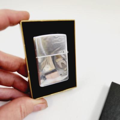 PLAIN SILVER TONED ZIPPO LIGHTER WITH CASE