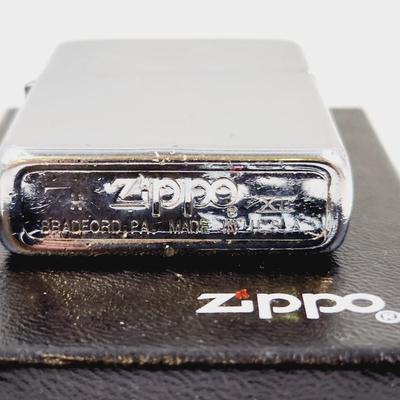 PLAIN SILVER TONED ZIPPO LIGHTER WITH CASE