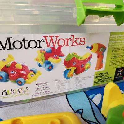 MOTORWORKS LEARNING PATHWAYS TOY SET