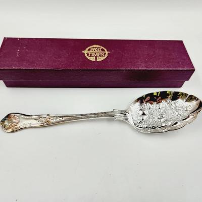 PAST TIMES SHEFFIELD ENGLAND SILVERPLATE DECORATED SERVING SPOON