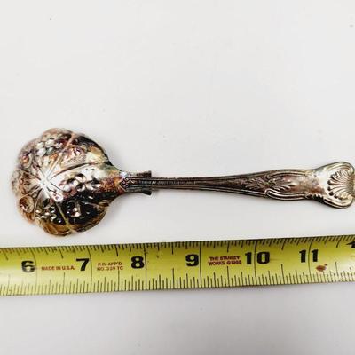 PAST TIMES SHEFFIELD ENGLAND SILVERPLATE CRANBERRY SPOON