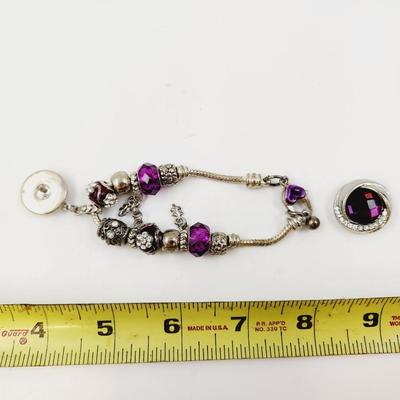 BEAUTIFUL SILVER TONE & PURPLE SNAP BRACELET W/ BEADS