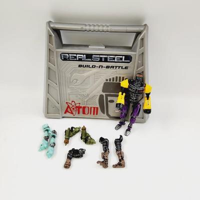 2011 REAL STEEL ROBOT W/ PARTS & CARRYING CASE