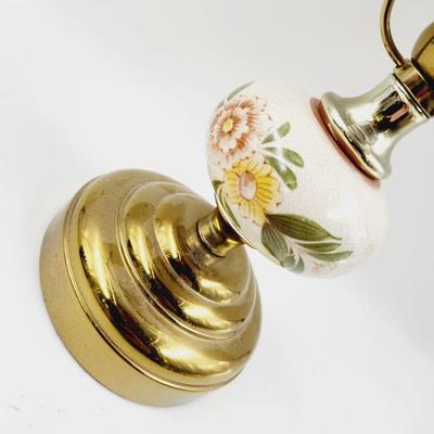 BEAUTIFUL ANTIQUE BRASS CANDLE LAMP