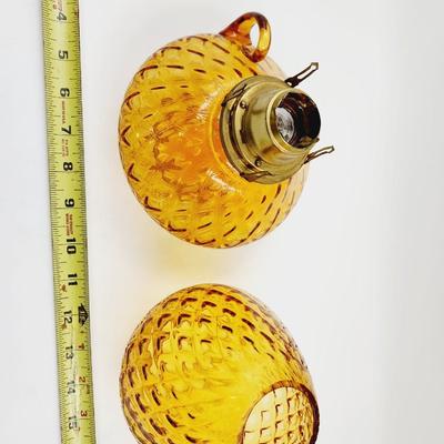 VINTAGE YELLOW DIAMOND CUT OIL LAMP