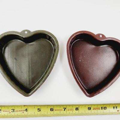 GINGERBREAD GIRL & BOY PAINTED HEART BAKING PANS
