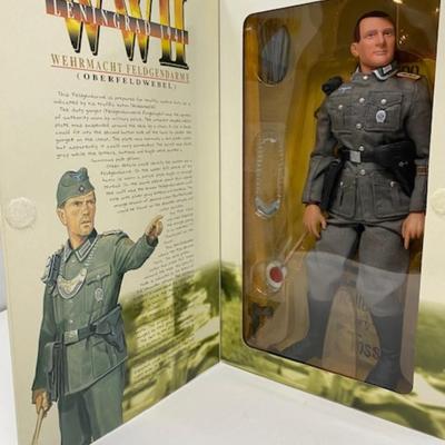 Karl - WWII Liningrad 1941 Wehrmacht Feldgendarme DRAGON 12" Figurine