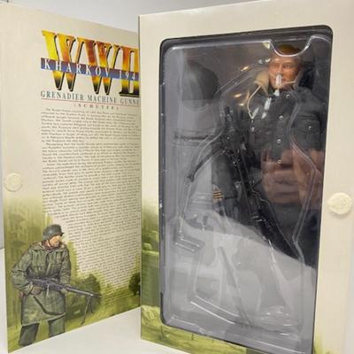 Otto - WWII Kharkob 1943 Grenadier Machine Gunner DRAGON 12" Figurine