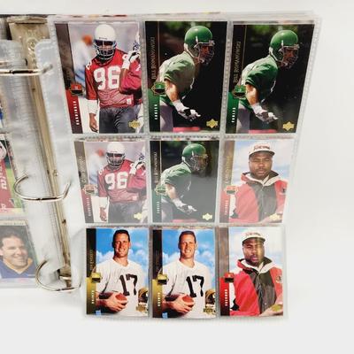 189 FOOTBALL CARDS ROOKIES & 3 RING BINDER INCLUDED