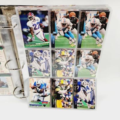 189 FOOTBALL CARDS ROOKIES & 3 RING BINDER INCLUDED
