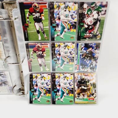 189 FOOTBALL CARDS ROOKIES & 3 RING BINDER INCLUDED