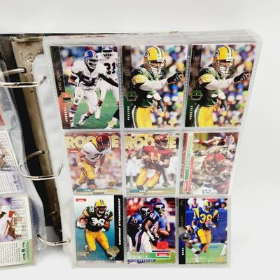 189 FOOTBALL CARDS ROOKIES & 3 RING BINDER INCLUDED