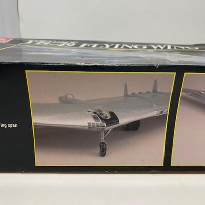 AMT Northrop YB-49 Flying Wing Model