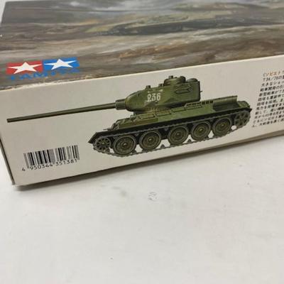 T34/85 Tamiya Russian Medium Tank Model