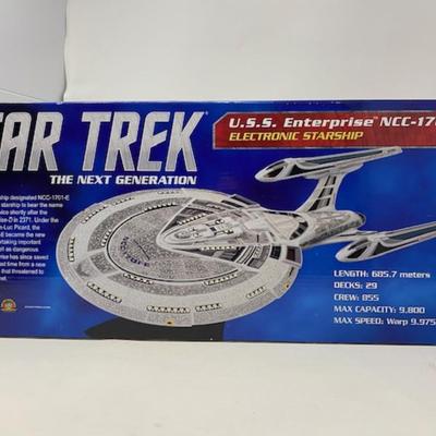 Star Trek The Next Generation Starship Legends U.S.S. Enterprise N1701-E Electronic Starship