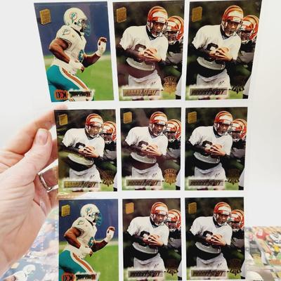 153 COLLECTABLE FOOTBALL CARDS IN PROTECTIVE SLEEVES