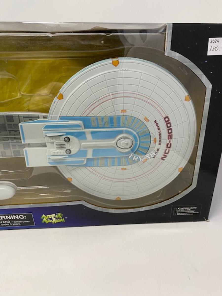 Star Trek Starship Legends U.S.S. Excelsior NCC-2000 Electronic ...