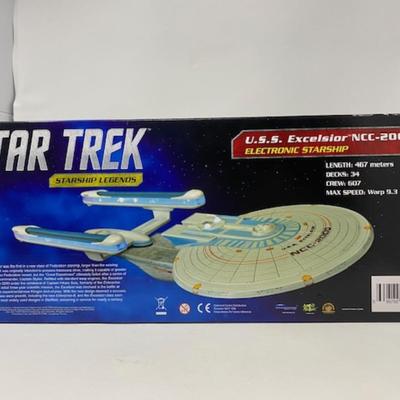 Star Trek Starship Legends U.S.S. Excelsior NCC-2000 Electronic Starship