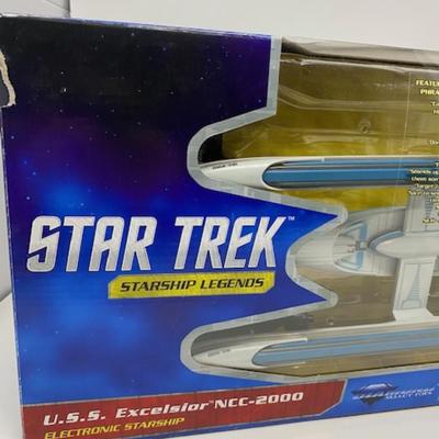 Star Trek Starship Legends U.S.S. Excelsior NCC-2000 Electronic Starship