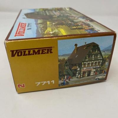 Vollmer N 7711 Gasthasu mit Metzgerei Model