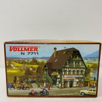 Vollmer N 7711 Gasthasu mit Metzgerei Model
