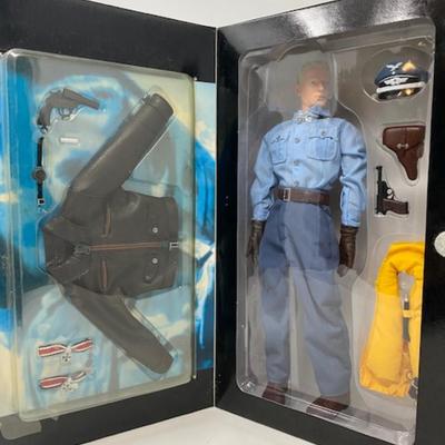 Erich Hartmann - WWII The Blond Knight German Luftwaffe Pilot DRAGON 12" Figurine