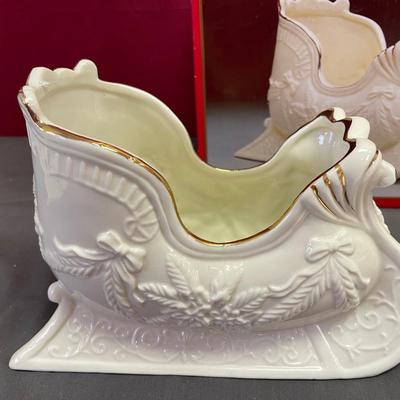 Beautiful sled planter