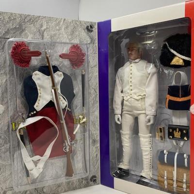 Foot Grenadier of The Guard 1812 DRAGON 12" Figurine