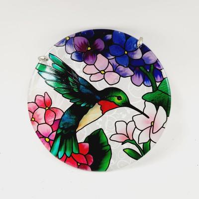 BEAUTIFUL HUMMINGBIRD GLASS SUN CATCHER