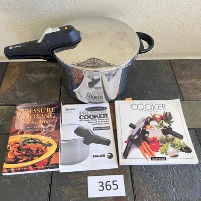 Pressure Cooker w/ manual & booklets
