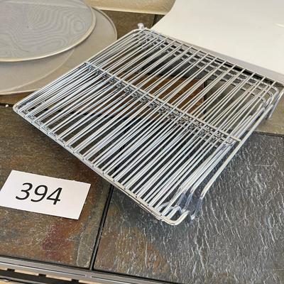 Wire kitchen supplies