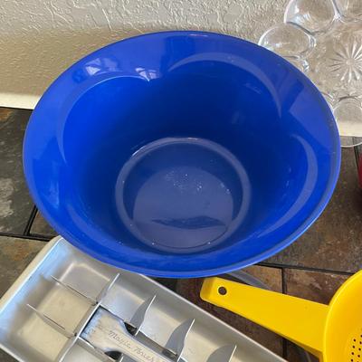 Kitchen ware