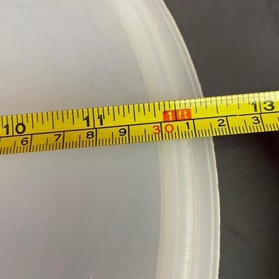Tupperware container