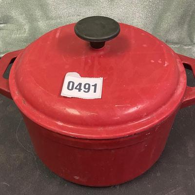 Bella Cast Iron Pot