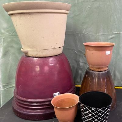 Plastic Pots