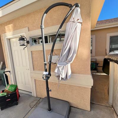 Patio umbrella