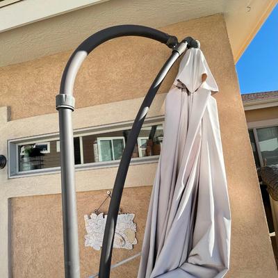 Patio umbrella